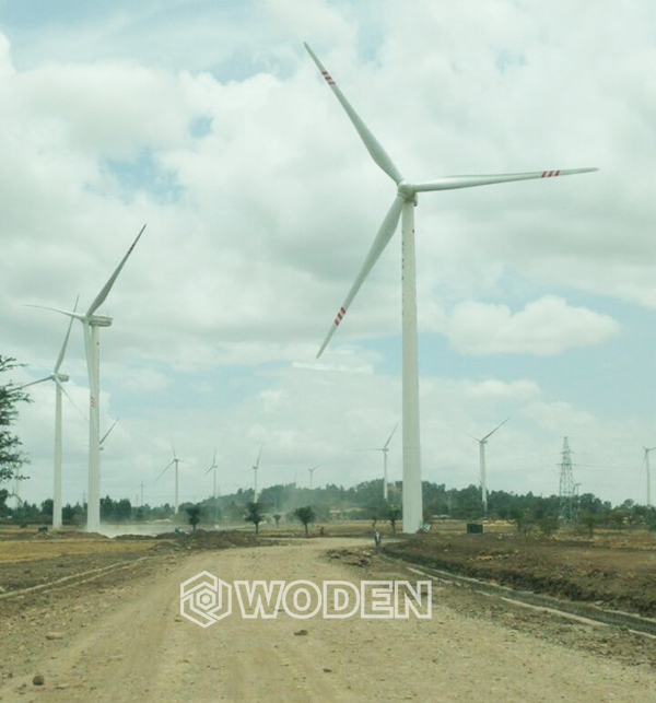 沃頓機(jī)械技術(shù)人員在非洲現(xiàn)場售后情景